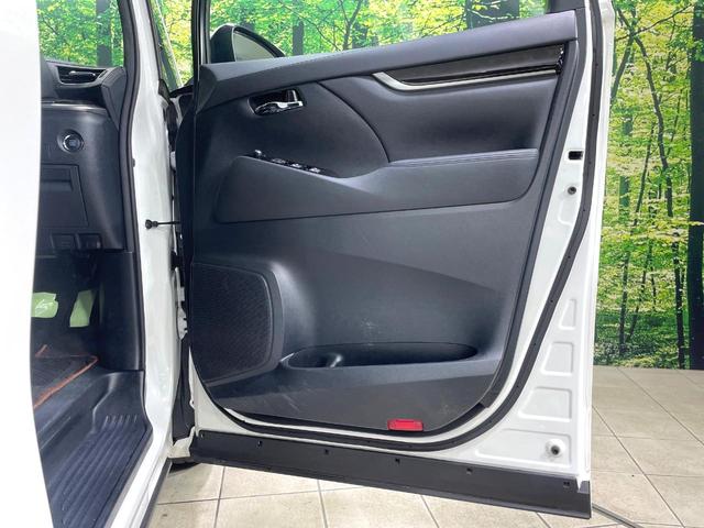 アルファード ２．５Ｓ　Ａパッケージ　タイプブラック　７人乗　両側電動スライド　純正９型ナビ　フリップダウン　バックカメラ　ＡＣ１００Ｖ電源　禁煙車　パワーバックドア　ハーフレザーシート　ドラレコ　スマートキー　ＬＥＤヘッド　ＥＴＣ　クルコン（52枚目）