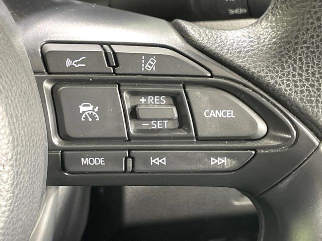 アクア Ｘ　禁煙車　ＡＣ１００Ｖ電源　レーダークルーズ　トヨタセーフティセンス　コーナーセンサー　スマートキー　ＬＥＤヘッドライト　ディスプレイオーディオ　ＥＴＣ　オートマチックハイビーム　車線逸脱警報（5枚目）