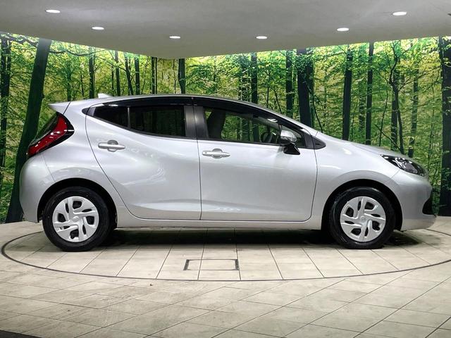 アクア Ｘ　禁煙車　ＡＣ１００Ｖ電源　レーダークルーズ　トヨタセーフティセンス　コーナーセンサー　スマートキー　ＬＥＤヘッドライト　ディスプレイオーディオ　ＥＴＣ　オートマチックハイビーム　車線逸脱警報（27枚目）