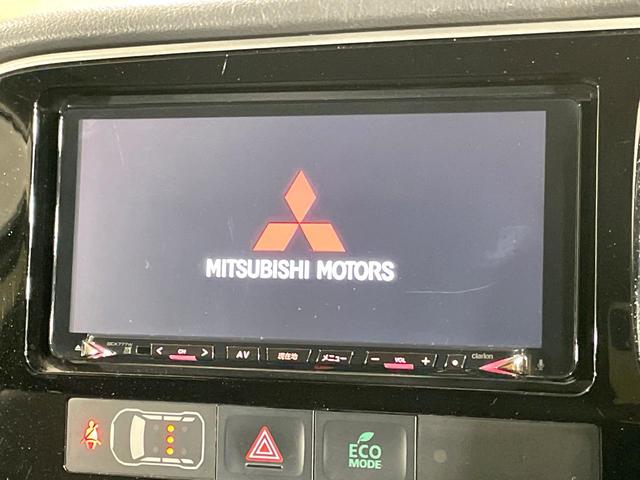 アウトランダーＰＨＥＶ Ｇリミテッドエディション　４ＷＤ　純正ナビ　バックカメラ　禁煙車　衝突被害軽減ブレーキ　１００Ｖ電源　パワーシート　ハーフレザーシート　ＥＴＣ　シートヒーター　パドルシフト　ステアリングヒーター　スマートキー　フルセグ（3枚目）