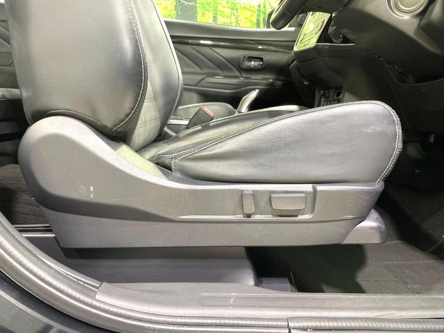 アウトランダーＰＨＥＶ Ｇリミテッドエディション　４ＷＤ　純正ナビ　バックカメラ　禁煙車　衝突被害軽減ブレーキ　１００Ｖ電源　パワーシート　ハーフレザーシート　ＥＴＣ　シートヒーター　パドルシフト　ステアリングヒーター　スマートキー　フルセグ（7枚目）