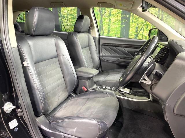 アウトランダーＰＨＥＶ Ｇリミテッドエディション　４ＷＤ　純正ナビ　バックカメラ　禁煙車　衝突被害軽減ブレーキ　１００Ｖ電源　パワーシート　ハーフレザーシート　ＥＴＣ　シートヒーター　パドルシフト　ステアリングヒーター　スマートキー　フルセグ（8枚目）