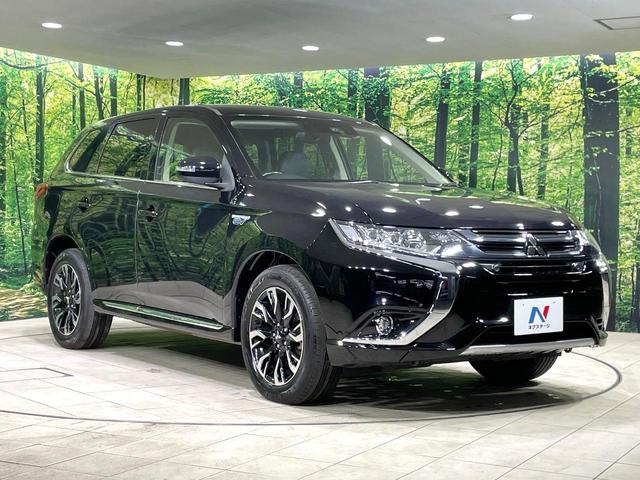 アウトランダーＰＨＥＶ Ｇリミテッドエディション　４ＷＤ　純正ナビ　バックカメラ　禁煙車　衝突被害軽減ブレーキ　１００Ｖ電源　パワーシート　ハーフレザーシート　ＥＴＣ　シートヒーター　パドルシフト　ステアリングヒーター　スマートキー　フルセグ（16枚目）