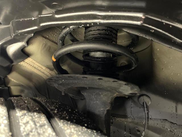 アウトランダーＰＨＥＶ Ｇリミテッドエディション　４ＷＤ　純正ナビ　バックカメラ　禁煙車　衝突被害軽減ブレーキ　１００Ｖ電源　パワーシート　ハーフレザーシート　ＥＴＣ　シートヒーター　パドルシフト　ステアリングヒーター　スマートキー　フルセグ（21枚目）