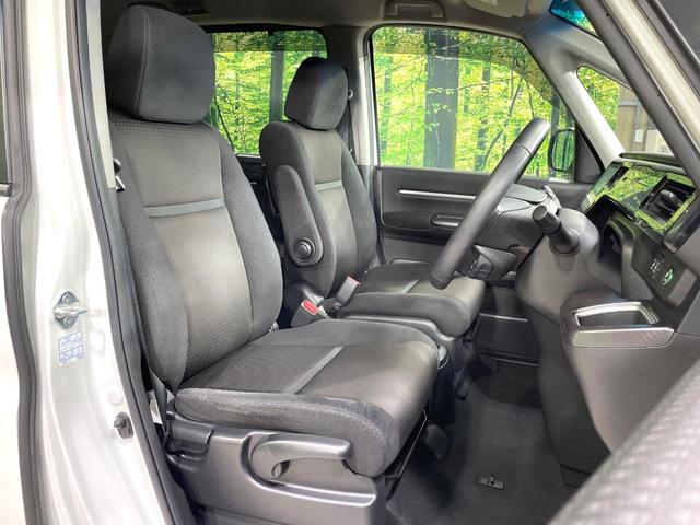 ステップワゴンスパーダ ｅ：ＨＥＶスパーダ　Ｇ　ホンダセンシング　ハイブリッド　両側電動スライド　純正９インチナビ　ＡＣ１００Ｖ電源　ホンダセンシング　レーダークルーズ　禁煙車　コーナーセンサー　スマートキー　ＬＥＤヘッドライト　ＥＴＣ　オートマチックハイビーム（8枚目）