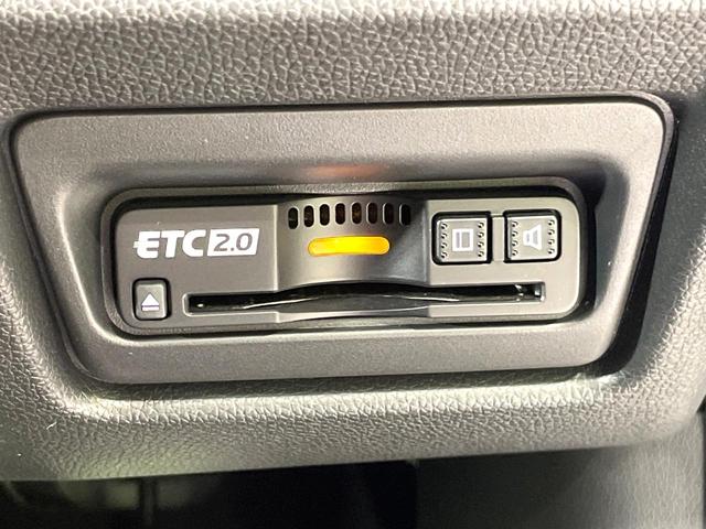 ステップワゴンスパーダ ｅ：ＨＥＶスパーダ　Ｇ　ホンダセンシング　ハイブリッド　両側電動スライド　純正９インチナビ　ＡＣ１００Ｖ電源　ホンダセンシング　レーダークルーズ　禁煙車　コーナーセンサー　スマートキー　ＬＥＤヘッドライト　ＥＴＣ　オートマチックハイビーム（35枚目）