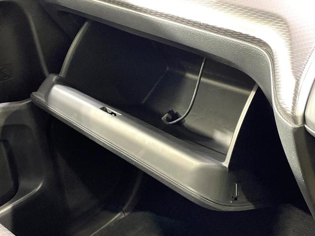 ステップワゴンスパーダ ｅ：ＨＥＶスパーダ　Ｇ　ホンダセンシング　ハイブリッド　両側電動スライド　純正９インチナビ　ＡＣ１００Ｖ電源　ホンダセンシング　レーダークルーズ　禁煙車　コーナーセンサー　スマートキー　ＬＥＤヘッドライト　ＥＴＣ　オートマチックハイビーム（48枚目）