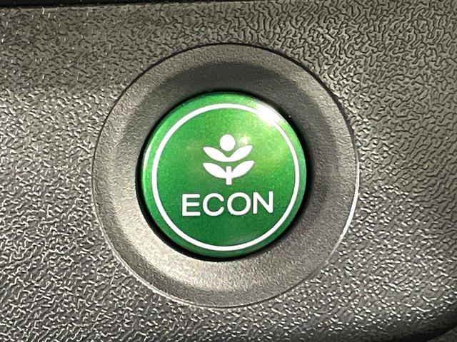 ステップワゴンスパーダ ｅ：ＨＥＶスパーダ　Ｇ　ホンダセンシング　ハイブリッド　両側電動スライド　純正９インチナビ　ＡＣ１００Ｖ電源　ホンダセンシング　レーダークルーズ　禁煙車　コーナーセンサー　スマートキー　ＬＥＤヘッドライト　ＥＴＣ　オートマチックハイビーム（50枚目）