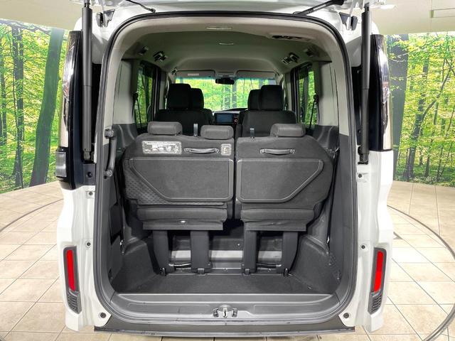 ステップワゴンスパーダ ｅ：ＨＥＶスパーダ　Ｇ　ホンダセンシング　ハイブリッド　両側電動スライド　純正９インチナビ　ＡＣ１００Ｖ電源　ホンダセンシング　レーダークルーズ　禁煙車　コーナーセンサー　スマートキー　ＬＥＤヘッドライト　ＥＴＣ　オートマチックハイビーム（61枚目）