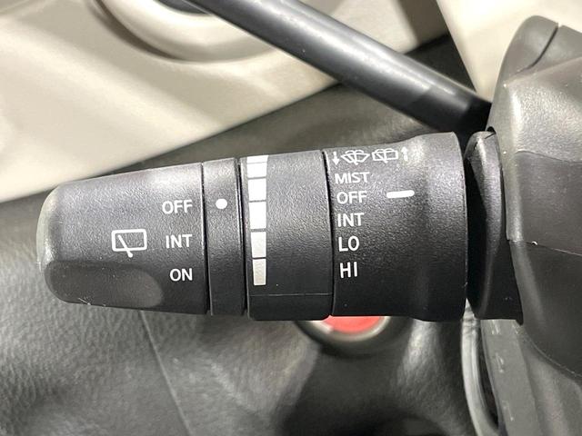 キューブ １５Ｘ　純正ナビ　バックカメラ　スマートキー　アイドリングストップ　電動格納ミラー　純正１４インチホイール　エアコン　盗難防止システム　衝突安全ボディー　プライバシーガラス　禁煙車（39枚目）