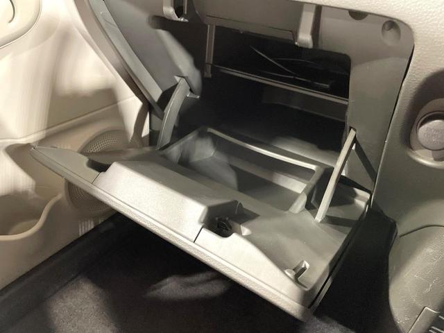 キューブ １５Ｘ　純正ナビ　バックカメラ　スマートキー　アイドリングストップ　電動格納ミラー　純正１４インチホイール　エアコン　盗難防止システム　衝突安全ボディー　プライバシーガラス　禁煙車（46枚目）