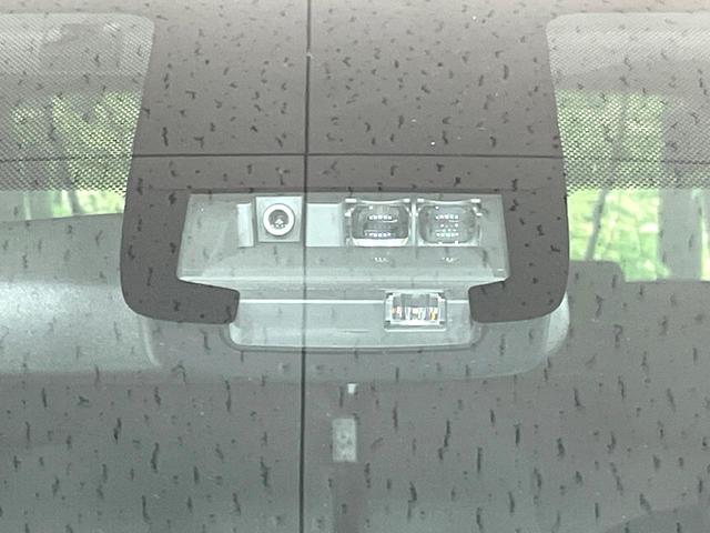 シエンタ X 衝突軽減 純正ナビ バックカメラ 電動スライド ETC LEDヘッド 車線逸脱警報 スマートキー オートエアコン オートハイビーム ステアリングスイッチ Bluetooth再生 電動格納ミラー(3枚目)