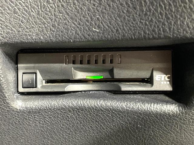 シエンタ X 衝突軽減 純正ナビ バックカメラ 電動スライド ETC LEDヘッド 車線逸脱警報 スマートキー オートエアコン オートハイビーム ステアリングスイッチ Bluetooth再生 電動格納ミラー(7枚目)