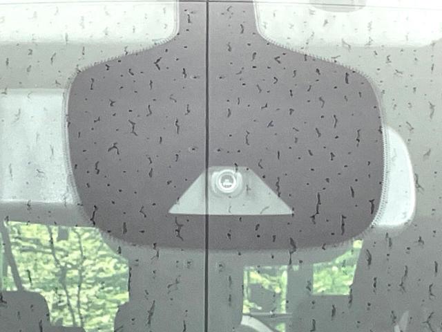 セレナ ハイウェイスター　衝突軽減　両側電動スライド　後席モニター　純正９型ナビ　全周囲カメラ　ドライブレコーダー　ＥＴＣ　ＬＥＤヘッド　スマートキー　オートエアコン　純正１６インチアルミ　ステアリングスイッチ　禁煙車（3枚目）