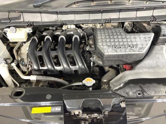 セレナ ハイウェイスター　衝突軽減　両側電動スライド　後席モニター　純正９型ナビ　全周囲カメラ　ドライブレコーダー　ＥＴＣ　ＬＥＤヘッド　スマートキー　オートエアコン　純正１６インチアルミ　ステアリングスイッチ　禁煙車（18枚目）