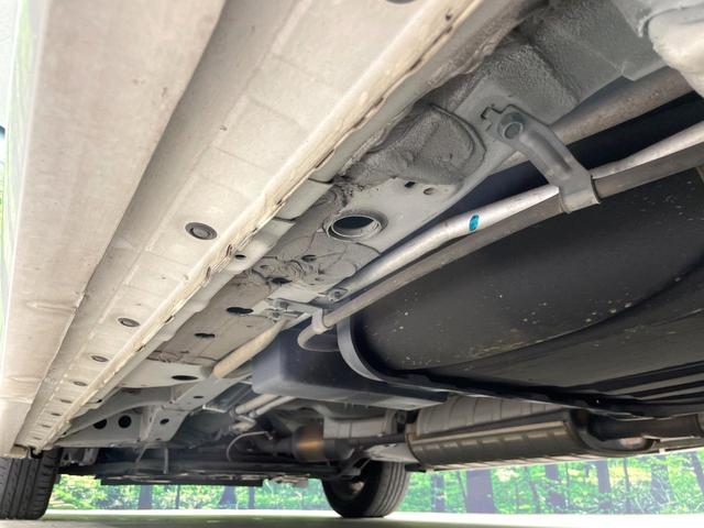 セレナ ハイウェイスター　衝突軽減　両側電動スライド　後席モニター　純正９型ナビ　全周囲カメラ　ドライブレコーダー　ＥＴＣ　ＬＥＤヘッド　スマートキー　オートエアコン　純正１６インチアルミ　ステアリングスイッチ　禁煙車（22枚目）