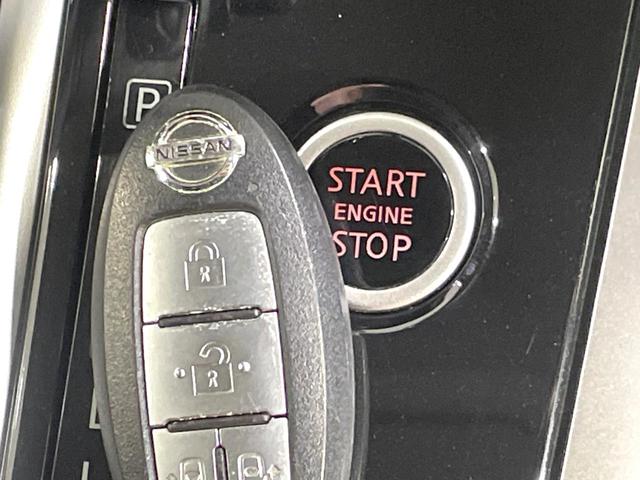 セレナ ハイウェイスター　衝突軽減　両側電動スライド　後席モニター　純正９型ナビ　全周囲カメラ　ドライブレコーダー　ＥＴＣ　ＬＥＤヘッド　スマートキー　オートエアコン　純正１６インチアルミ　ステアリングスイッチ　禁煙車（41枚目）