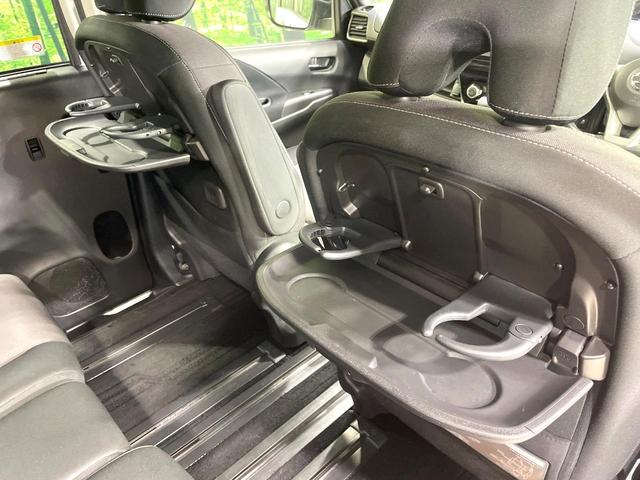 セレナ ハイウェイスター　衝突軽減　両側電動スライド　後席モニター　純正９型ナビ　全周囲カメラ　ドライブレコーダー　ＥＴＣ　ＬＥＤヘッド　スマートキー　オートエアコン　純正１６インチアルミ　ステアリングスイッチ　禁煙車（61枚目）