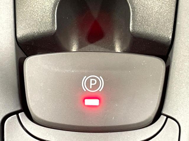 C-HR S LEDエディション SDナビ バックカメラ 衝突被害軽減システム レーダークルーズ 禁煙車 ドラレコ スマートキー LEDヘッド ビルトインETC 純正18インチアルミ オートハイビーム オートライト デュアルエアコン(54枚目)