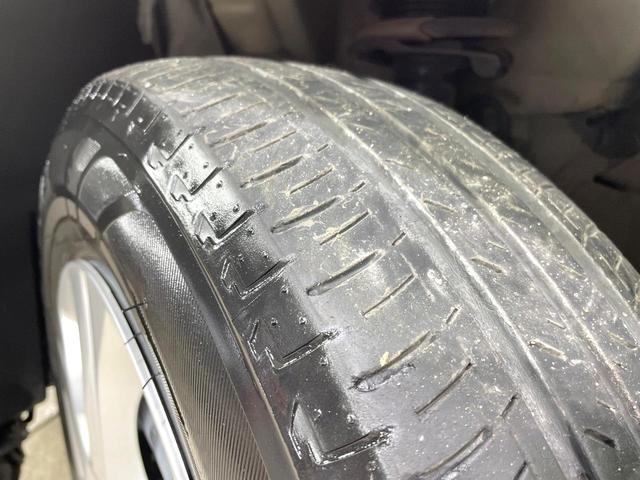 ノート ｅ－パワー　Ｘ　衝突軽減　純正ナビ　バックカメラ　ドライブレコーダー　ＥＴＣ　スマートキー　オートエアコン　Ｂｌｕｅｔｏｏｔｈ再生　車線逸脱警報　横滑り防止装置　オートライト　電動格納ミラー　禁煙車（25枚目）