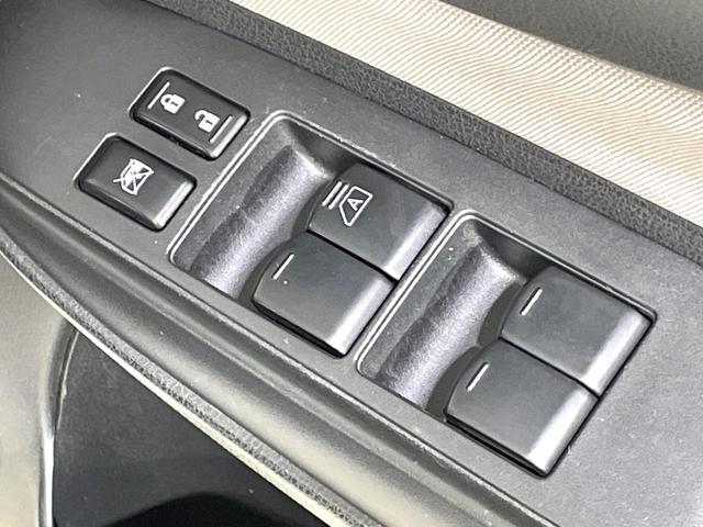 ノート ｅ－パワー　Ｘ　衝突軽減　純正ナビ　バックカメラ　ドライブレコーダー　ＥＴＣ　スマートキー　オートエアコン　Ｂｌｕｅｔｏｏｔｈ再生　車線逸脱警報　横滑り防止装置　オートライト　電動格納ミラー　禁煙車（45枚目）