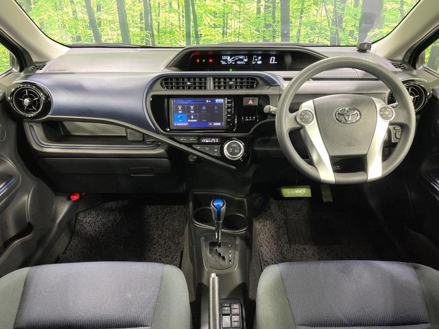 アクア S 純正ナビ バックカメラ 禁煙車 衝突被害軽減ブレーキ シートヒーター ETC スマートキー 車線逸脱警報 オートマチックハイビーム LEDヘッドライト コーナーセンサー フルセグ Bluetooth(2枚目)
