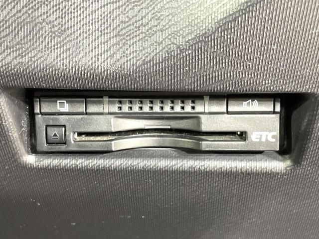 アクア S 純正ナビ バックカメラ 禁煙車 衝突被害軽減ブレーキ シートヒーター ETC スマートキー 車線逸脱警報 オートマチックハイビーム LEDヘッドライト コーナーセンサー フルセグ Bluetooth(6枚目)