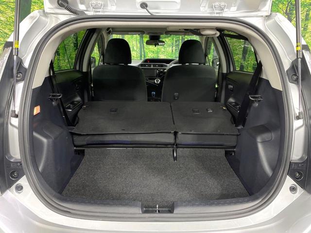 アクア S 純正ナビ バックカメラ 禁煙車 衝突被害軽減ブレーキ シートヒーター ETC スマートキー 車線逸脱警報 オートマチックハイビーム LEDヘッドライト コーナーセンサー フルセグ Bluetooth(10枚目)