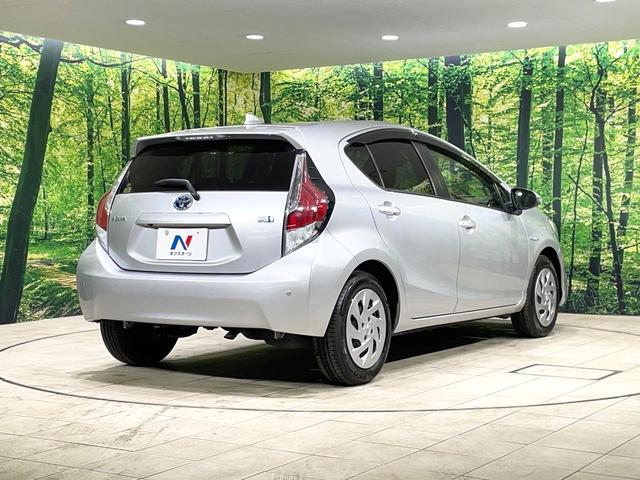 アクア S 純正ナビ バックカメラ 禁煙車 衝突被害軽減ブレーキ シートヒーター ETC スマートキー 車線逸脱警報 オートマチックハイビーム LEDヘッドライト コーナーセンサー フルセグ Bluetooth(17枚目)