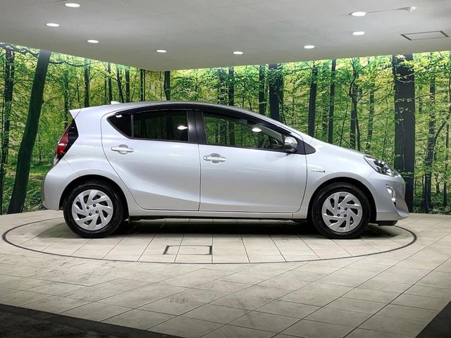 アクア S 純正ナビ バックカメラ 禁煙車 衝突被害軽減ブレーキ シートヒーター ETC スマートキー 車線逸脱警報 オートマチックハイビーム LEDヘッドライト コーナーセンサー フルセグ Bluetooth(24枚目)