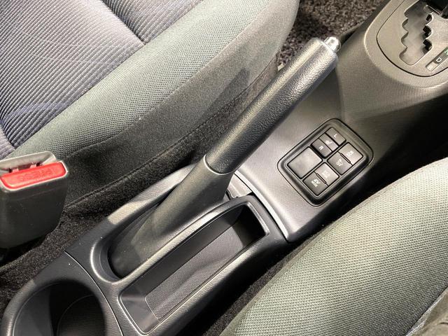 アクア S 純正ナビ バックカメラ 禁煙車 衝突被害軽減ブレーキ シートヒーター ETC スマートキー 車線逸脱警報 オートマチックハイビーム LEDヘッドライト コーナーセンサー フルセグ Bluetooth(54枚目)