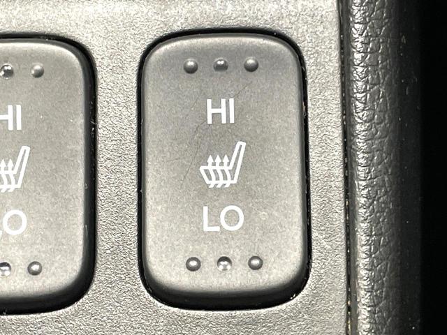 フィット 15XL ホンダセンシング 純正8型ナビ 衝突軽減装置 レーダークルーズ バックカメラ シートヒーター ETC ドラレコ LEDヘッド オートライト オートエアコン 横滑防止 スマートキー プッシュスタート アイドリングストップ(6枚目)