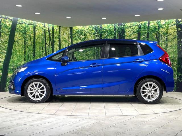 フィット 15XL ホンダセンシング 純正8型ナビ 衝突軽減装置 レーダークルーズ バックカメラ シートヒーター ETC ドラレコ LEDヘッド オートライト オートエアコン 横滑防止 スマートキー プッシュスタート アイドリングストップ(26枚目)