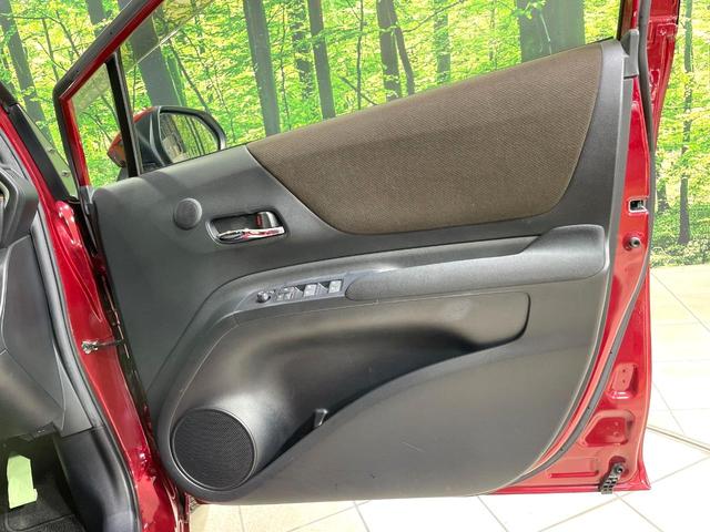 シエンタ ハイブリッドＧ　クエロ　両側電動スライドドア　純正９型ナビ　全周囲カメラ　セーフティセンス　禁煙車　シートヒーター　ドラレコ　コーナーセンサー　スマートキー　ＬＥＤヘッド　ＥＴＣ　ステアリングヒーター　オートハイビーム（45枚目）