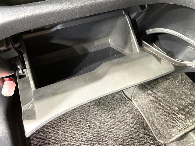 シエンタ ハイブリッドＧ　クエロ　両側電動スライドドア　純正９型ナビ　全周囲カメラ　セーフティセンス　禁煙車　シートヒーター　ドラレコ　コーナーセンサー　スマートキー　ＬＥＤヘッド　ＥＴＣ　ステアリングヒーター　オートハイビーム（47枚目）