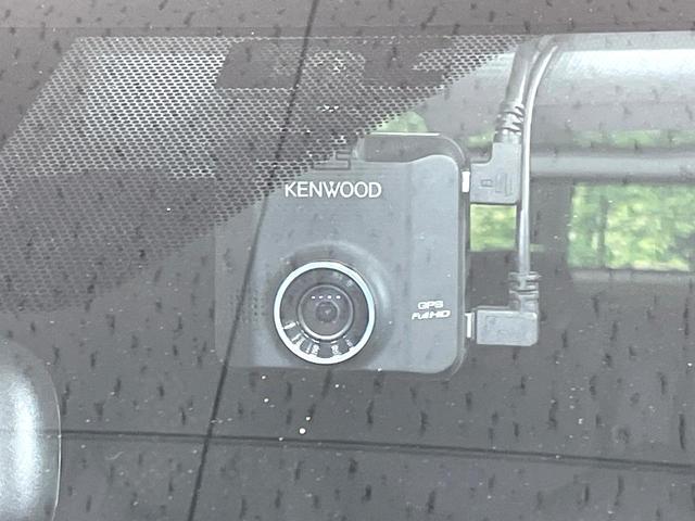 プリウス S ナビ 寒冷地仕様 禁煙車 ドラレコ スマートキー LEDヘッド ETC オートライト オートエアコン Bluetooth再生 CD再生 DVD再生 フルセグ 革巻きステアリング ステアリングスイッチ(5枚目)