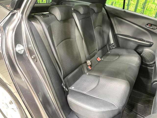 プリウス S ナビ 寒冷地仕様 禁煙車 ドラレコ スマートキー LEDヘッド ETC オートライト オートエアコン Bluetooth再生 CD再生 DVD再生 フルセグ 革巻きステアリング ステアリングスイッチ(9枚目)