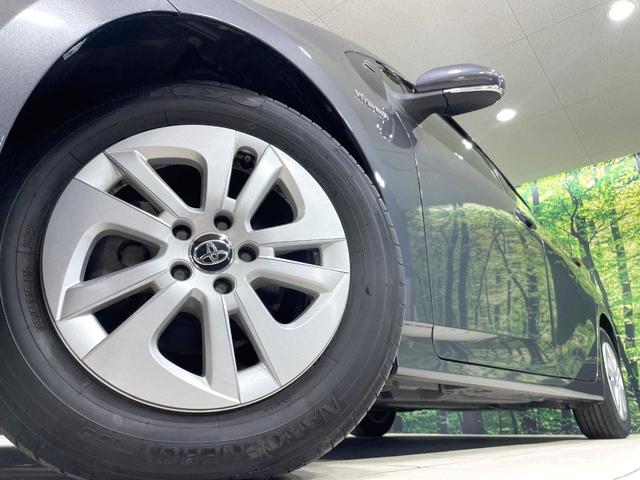 プリウス S ナビ 寒冷地仕様 禁煙車 ドラレコ スマートキー LEDヘッド ETC オートライト オートエアコン Bluetooth再生 CD再生 DVD再生 フルセグ 革巻きステアリング ステアリングスイッチ(13枚目)