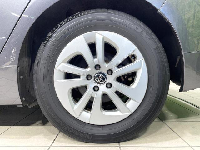 プリウス S ナビ 寒冷地仕様 禁煙車 ドラレコ スマートキー LEDヘッド ETC オートライト オートエアコン Bluetooth再生 CD再生 DVD再生 フルセグ 革巻きステアリング ステアリングスイッチ(29枚目)