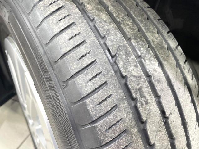 プリウス S ナビ 寒冷地仕様 禁煙車 ドラレコ スマートキー LEDヘッド ETC オートライト オートエアコン Bluetooth再生 CD再生 DVD再生 フルセグ 革巻きステアリング ステアリングスイッチ(30枚目)