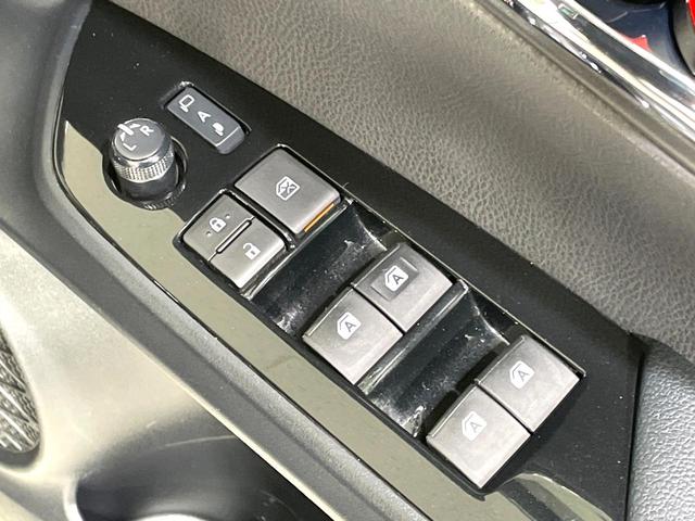 プリウス S ナビ 寒冷地仕様 禁煙車 ドラレコ スマートキー LEDヘッド ETC オートライト オートエアコン Bluetooth再生 CD再生 DVD再生 フルセグ 革巻きステアリング ステアリングスイッチ(53枚目)