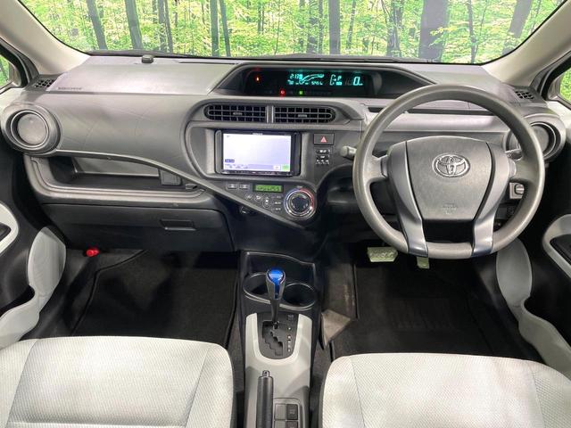 アクア L SDナビ 禁煙車 ドライブレコーダー ETC キーレスエントリー オートエアコン 電動格納ミラー スペアタイヤ 純正ホイール ウインカーミラー ヘッドライトレベライザー(2枚目)