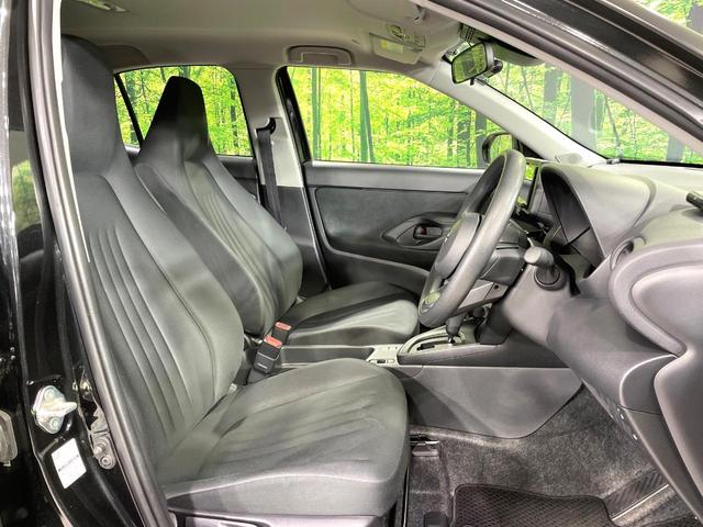 ヤリスクロス X 衝突軽減 レーダークルーズコントロール SDナビ バックカメラ ドライブレコーダー ETC スマートキー オートハイビーム ステアリングスイッチ 電動パーキング Bluetooth再生 禁煙車(8枚目)