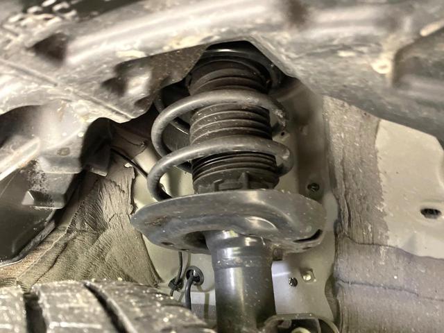 ヤリスクロス X 衝突軽減 レーダークルーズコントロール SDナビ バックカメラ ドライブレコーダー ETC スマートキー オートハイビーム ステアリングスイッチ 電動パーキング Bluetooth再生 禁煙車(20枚目)