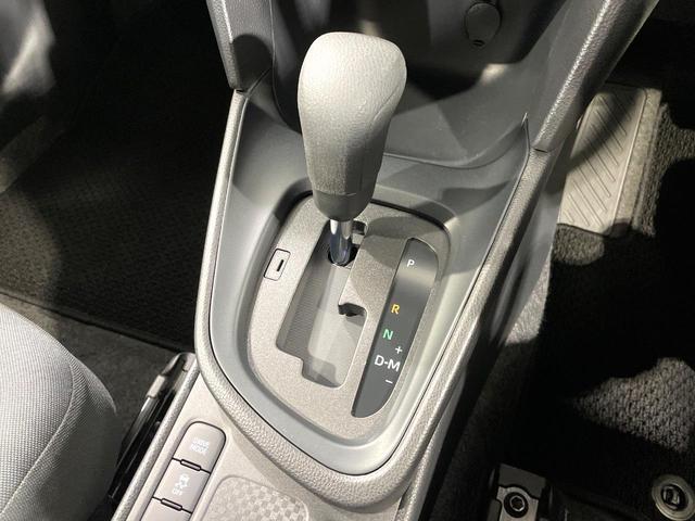 ヤリスクロス X 衝突軽減 レーダークルーズコントロール SDナビ バックカメラ ドライブレコーダー ETC スマートキー オートハイビーム ステアリングスイッチ 電動パーキング Bluetooth再生 禁煙車(33枚目)