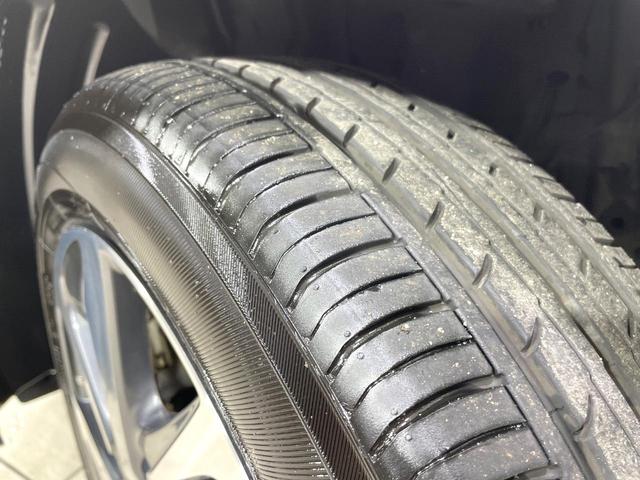 アクア Ｘ－アーバン　純正ＳＤナビ　バックカメラ　禁煙車　ハーフレザーシート　ドラレコ　スマートキー　ＬＥＤヘッド　ルーフレール　ビルトインＥＴＣ　純正１６インチアルミ　オートライト　オートエアコン　Ｂｌｕｅｔｏｏｔｈ（32枚目）