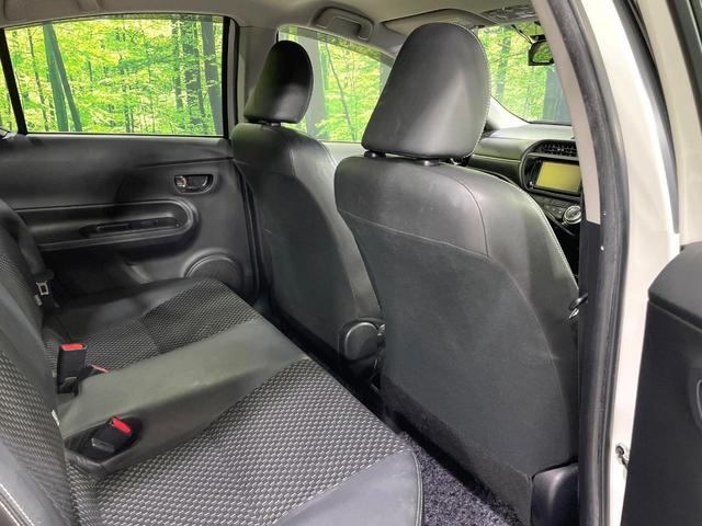 アクア Ｘ－アーバン　純正ＳＤナビ　バックカメラ　禁煙車　ハーフレザーシート　ドラレコ　スマートキー　ＬＥＤヘッド　ルーフレール　ビルトインＥＴＣ　純正１６インチアルミ　オートライト　オートエアコン　Ｂｌｕｅｔｏｏｔｈ（35枚目）