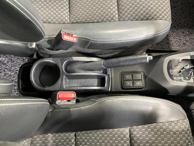 アクア Ｘ－アーバン　純正ＳＤナビ　バックカメラ　禁煙車　ハーフレザーシート　ドラレコ　スマートキー　ＬＥＤヘッド　ルーフレール　ビルトインＥＴＣ　純正１６インチアルミ　オートライト　オートエアコン　Ｂｌｕｅｔｏｏｔｈ（53枚目）