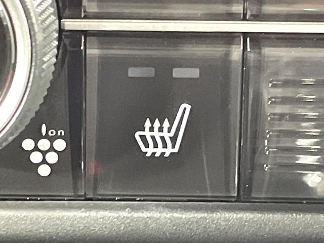 N-BOXカスタム G・Lターボホンダセンシング 純正ナビ 両側電動ドア シートヒーター バックカメラ ドラレコ ETC 衝突軽減装置 レーダークルーズ LEDヘッド オートマチックハイビーム 純正15インチアルミj Bluetooth スマートキー(7枚目)