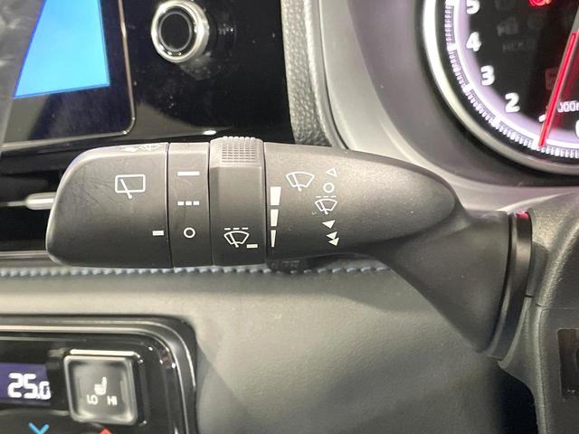 ヴォクシー Ｓ－Ｚ　純正１０．５型ナビ　両側電動ドア　セーフティセンス　バックカメラ　ＥＴＣ　シートヒーター　リアオートエアコン　ヘッドアップディスプレイ　ＬＥＤヘッド　純正１７インチアルミ　ＨＤＭＩ端子　禁煙車（42枚目）